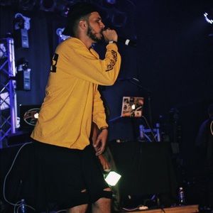 Meet your Posher, Dominic